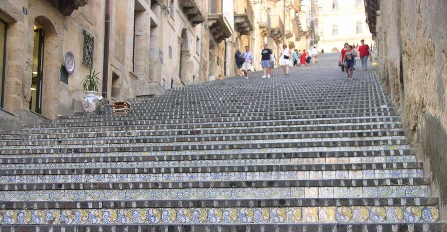 From Catania: Caltagirone & Piazza Armerina Tour with Brunch - The drive from Catania and what it means