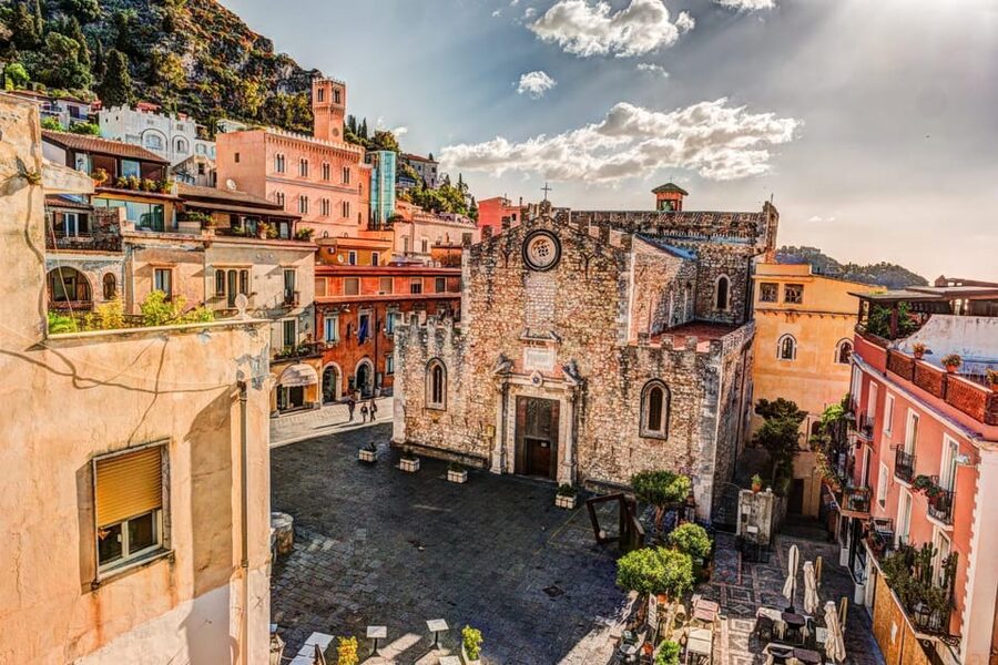 |FROM CATANIA| Etna and Taormina Tour [PRIVATE TOUR] - Walking the Silvestri Craters on Mount Etna