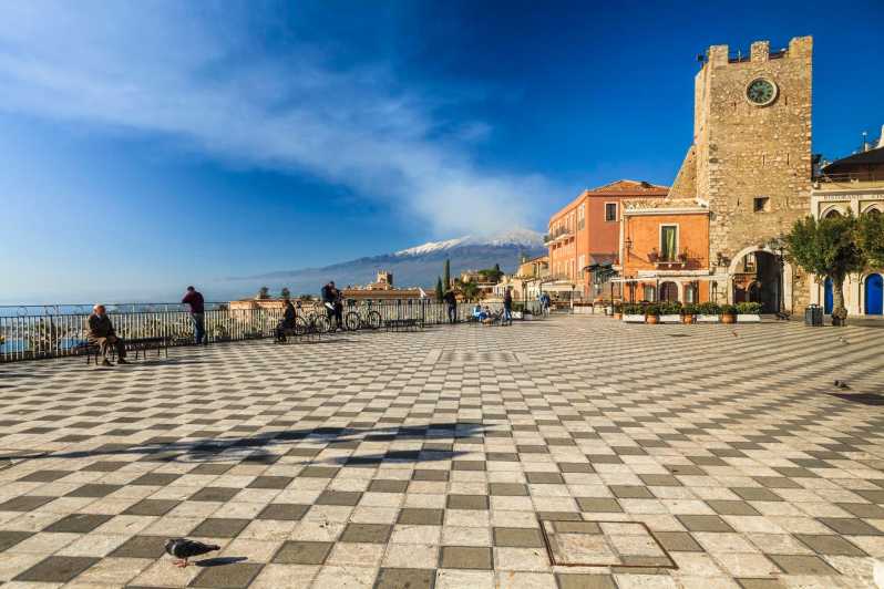 |FROM CATANIA| Etna and Taormina Tour [PRIVATE TOUR] - Leaving Catania in a private vehicle