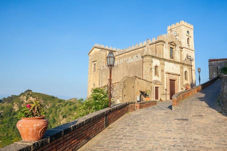 From Catania: Guided Godfather Tour with Taormina Visit - Key points at a glance
