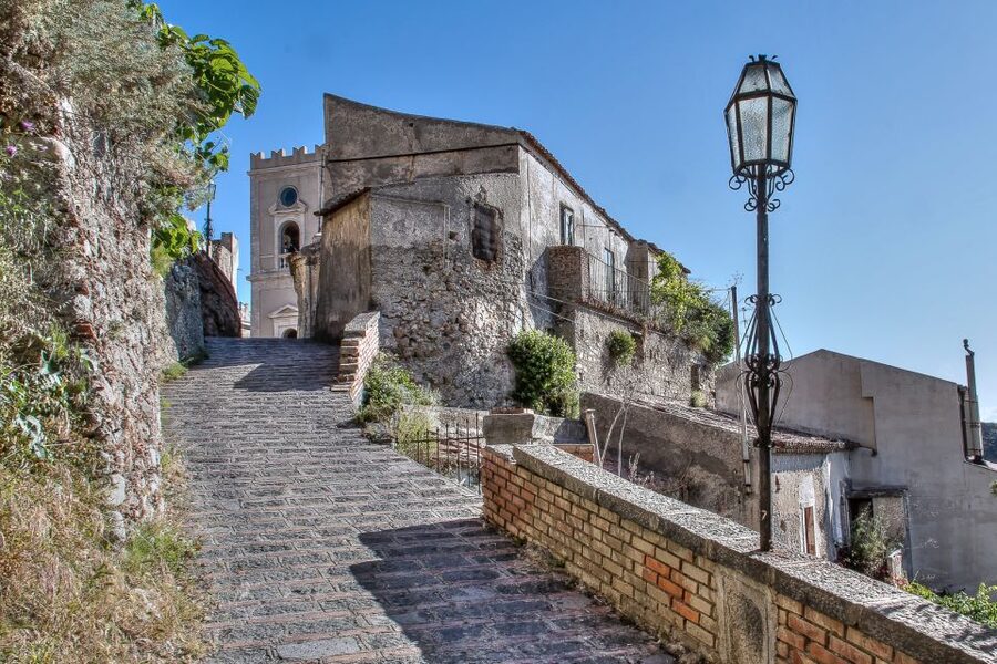 From Catania: Guided Godfather Tour with Taormina Visit - Final decision: a strong route with modest guiding