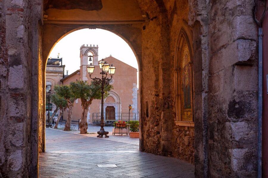 From Catania: Guided Godfather Tour with Taormina Visit - Why the movie locations matter