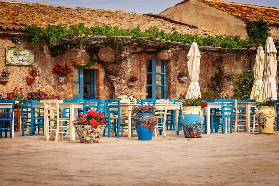 From Catania: Siracusa, Ortigia, Marzamemi audio-guided tour - The route from Catania to southeastern Sicily