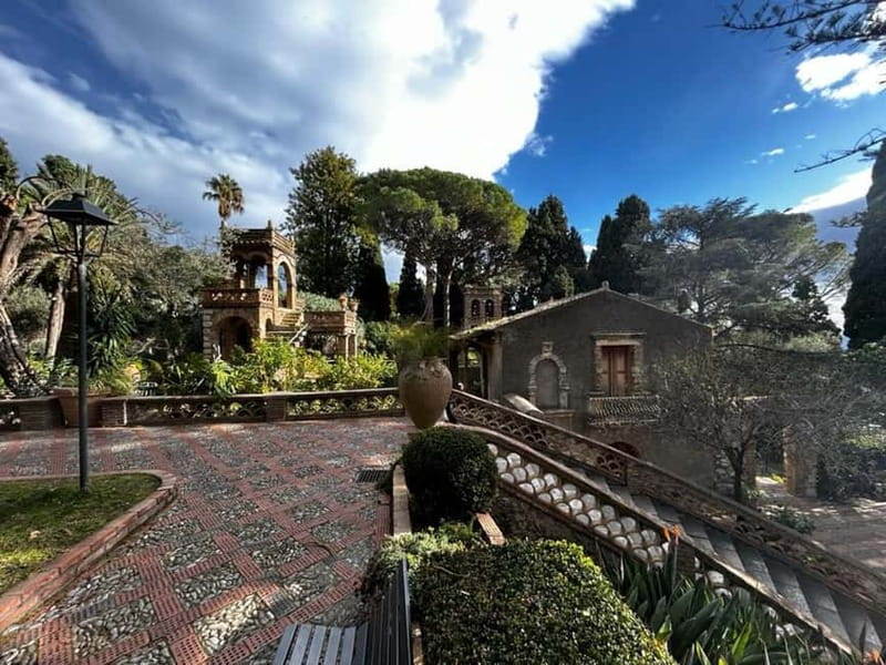 From Catania: Taormina, Savoca, & Castelmola Tour w/ Lunch - What the transport and timing mean for you