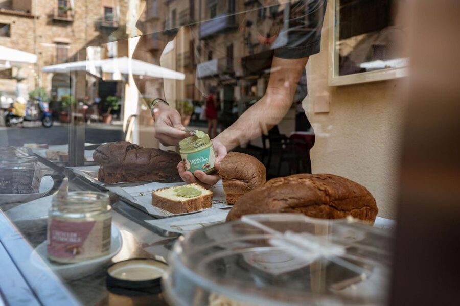 From Cefalù: Authentic Sicilian Villages and Happy Hour - Who gets the best value from this outing