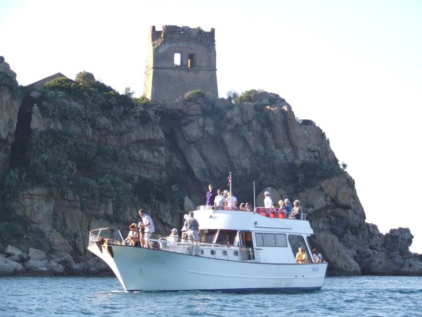 From Cefalù: Coast To Coast Morning Tour With Boat Trip - The guide and the amount of commentary