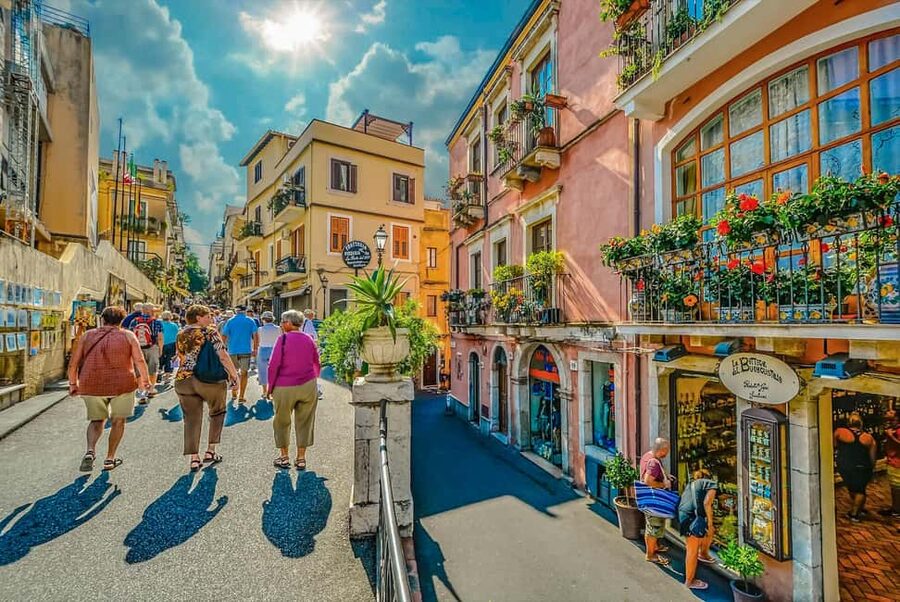 From Cefalù: Day Trip to Mount Etna and Taormina - Reaching Mount Etna at 2,000 meters