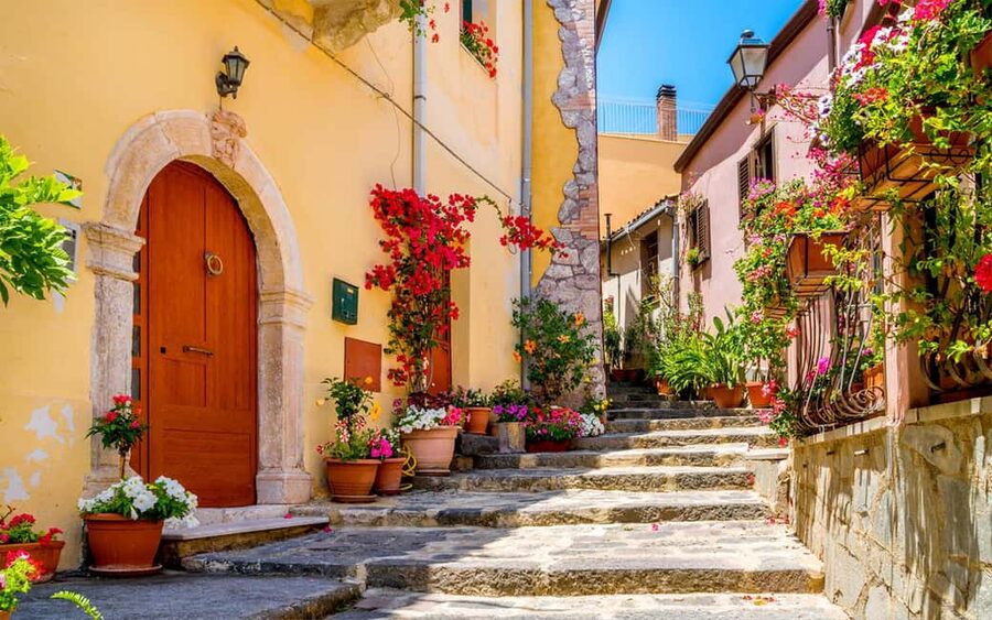 From Cefalù: Day Trip to Mount Etna and Taormina - Starting early from Cefalù