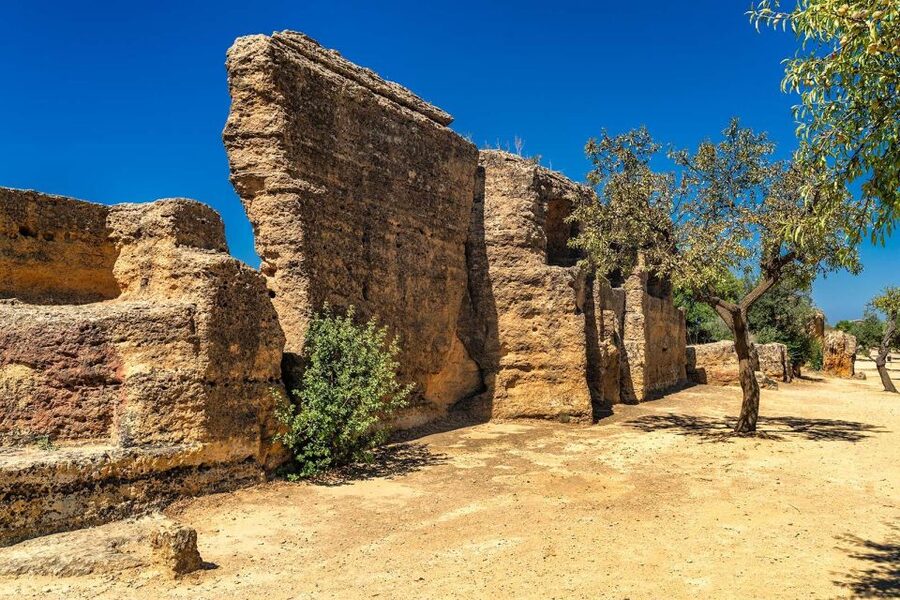 From Cefalù: Guided Tour to Agrigento Valley of the Temples - Should you book this Agrigento tour from Cefalù?