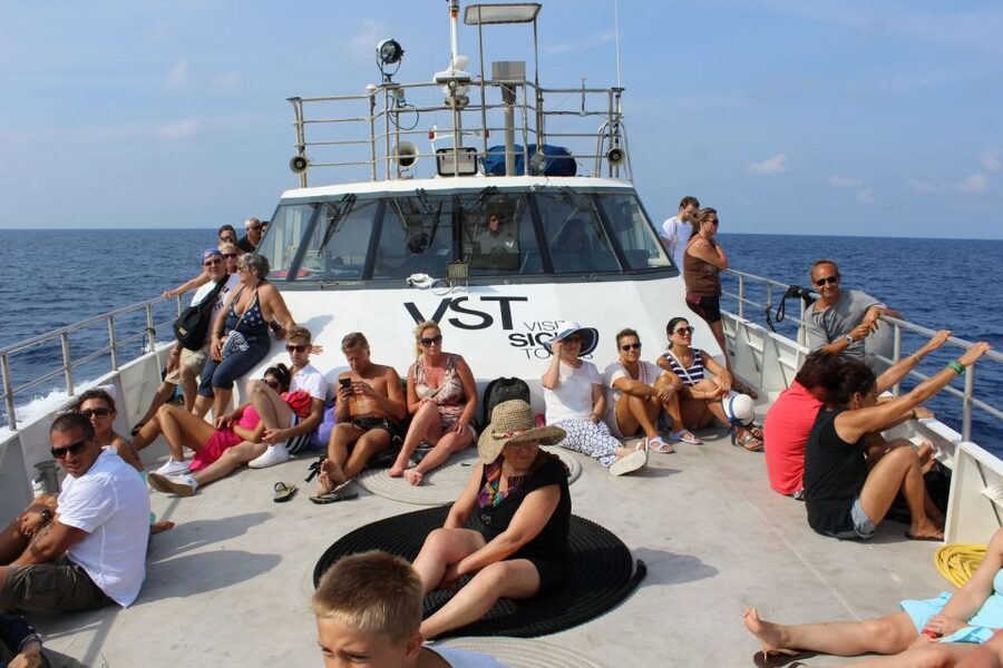 From Cefalù: Salina, Panarea, Stromboli Tour with Boat Ride - Stromboli from 5:30 p.m. to 7:30 p.m.