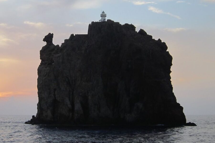 From Milazzo: Panarea and Stromboli Boat Trip by Night - What the boat ride is really like