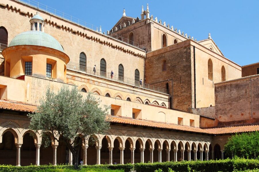 From Palermo: Monreale and Cefalù Half-Day Trip - Cefalù’s medieval center and cathedral