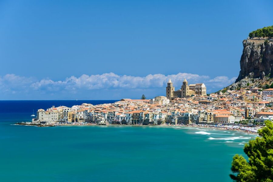From Palermo: Monreale and Cefalù Half-Day Trip - The Mandralisca Museum and old wash basins