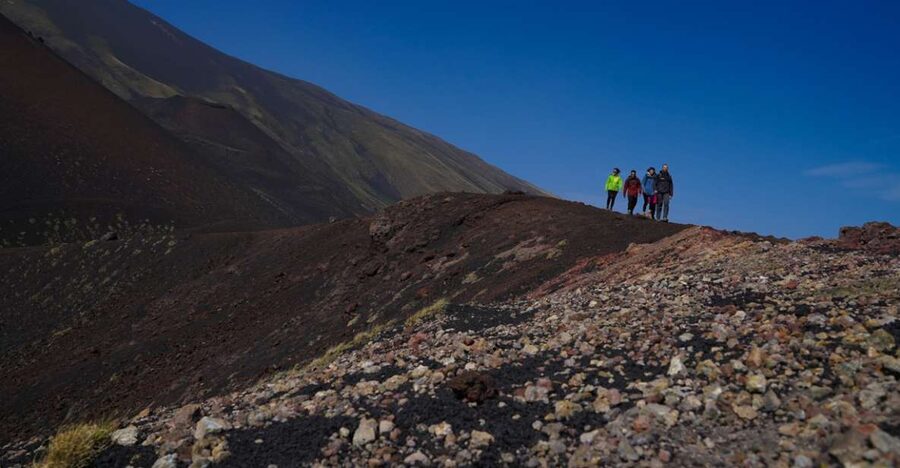 From Syracuse: Mount Etna Guided Morning Hike & Food Tasting - Deciding how high to go on Mount Etna