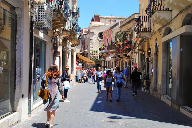 From Syracuse: Private Taormina and Castelmola tour with lunch - Castelmola and the climb above Taormina