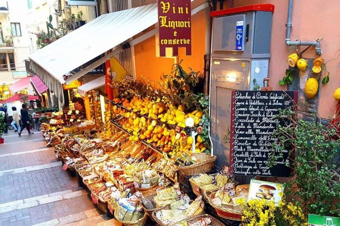 From Syracuse: Private Taormina and Castelmola tour with lunch - Taormina, Sicily’s polished hill town