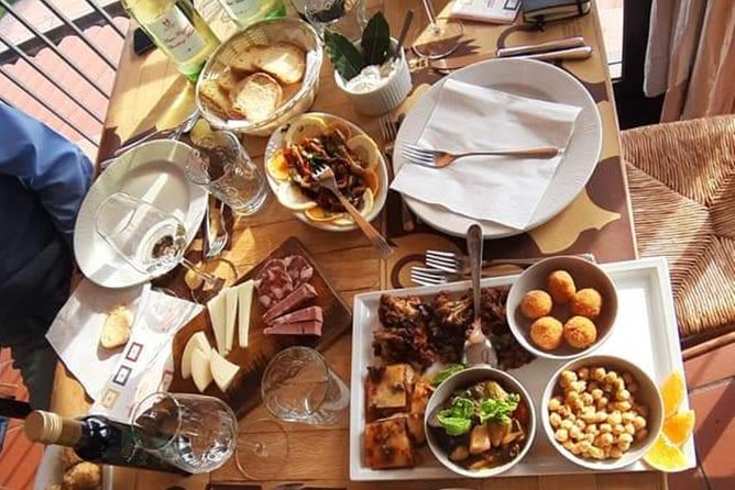 From Syracuse: Private Tour Mount Etna with Lunch at Etna Winery - What a private guide adds to the day