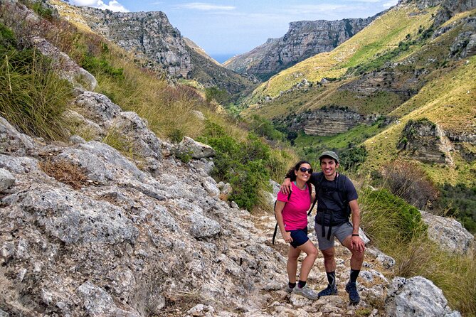 From Syracuse: Trekking Cavagrande - What the $100.93 price really covers
