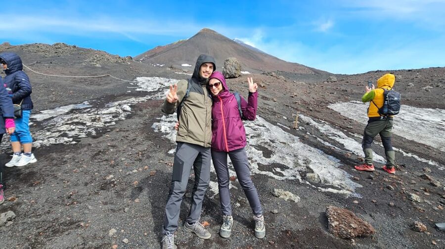 From Taormina: Etna Tour with Hiking, Cave Visit, & Tastings - Choosing the cable car and 4x4 ride