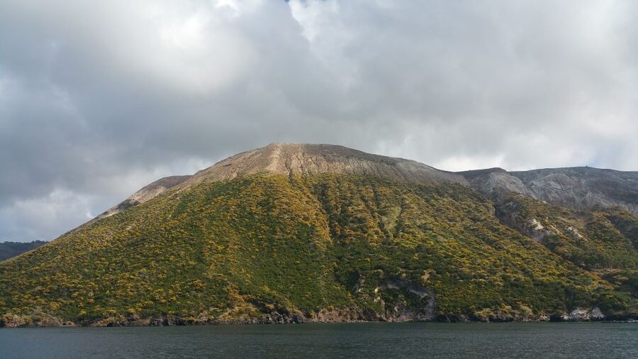 From Taormina: Lipari and Vulcano Mini Cruise Aeolian Tour - Key points to know before booking