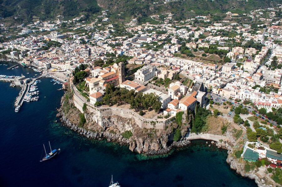 From Taormina: Lipari and Vulcano Mini Cruise Aeolian Tour - Lipari: two hours for an old island center