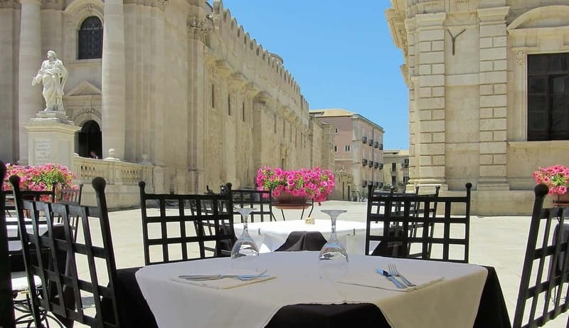 From Taormina: Syracuse and Noto Guided Day Trip by Bus - Neapolis Archaeological Park: Syracuse in Greek and Roman stone