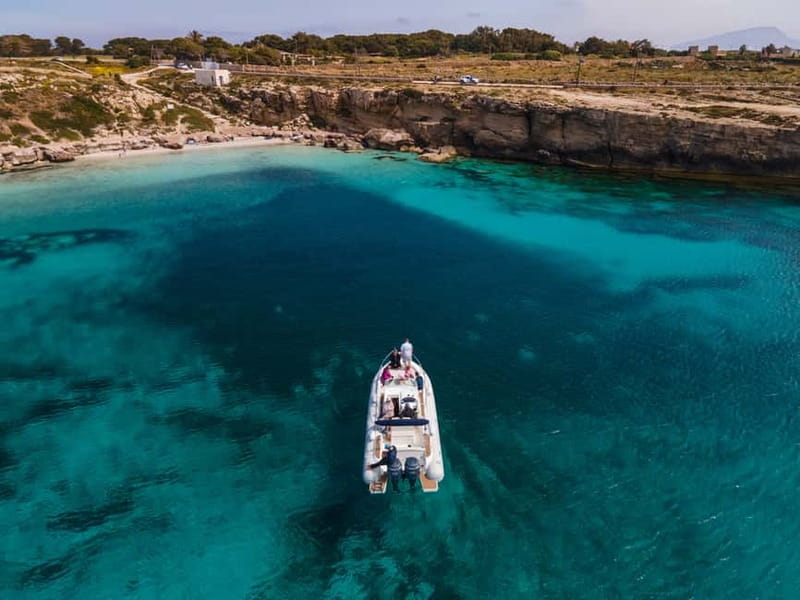 From Trapani: Egadi Islands Favignana & Levanzo Cruise - Favignana village and the 90-minute land break
