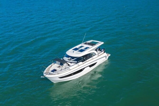Full day cruise with lunch and aperitif at sunset - Who should book this Syracuse cruise