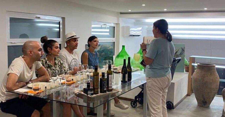 Giardini Naxos, Taormina: Etna Wine and Oil Tasting - Five olive oils, five different impressions