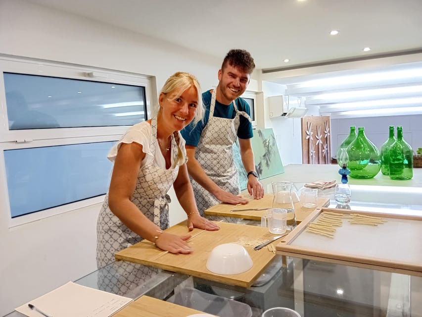 Giardini Naxos, Taormina: Food Class & Sicilian Tasting - What the three-hour schedule means for you