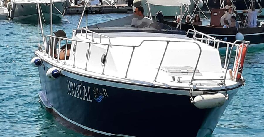 Giardini Naxos: Taormina & Isola Cruise Bella with Aperitif - Sea caves and the Blue Grotto