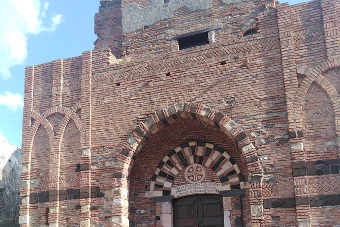 Godfather Private Tour - Casalvecchio Siculo brings a quieter pause