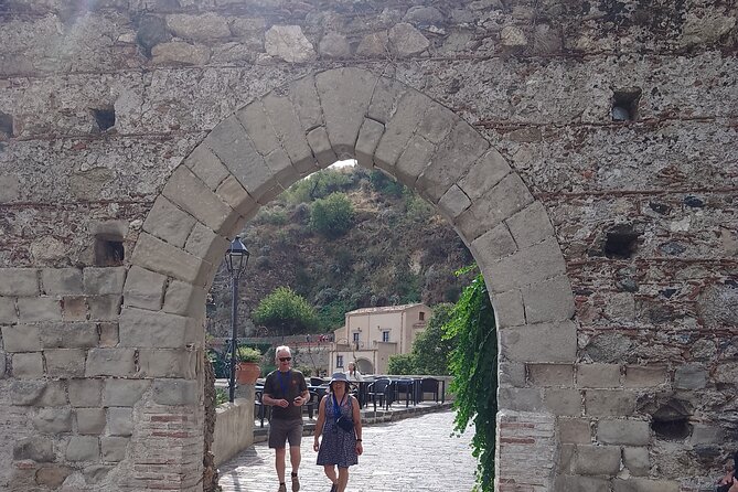 Godfather Private Tour - Santa Teresa di Riva finishes beside the sea