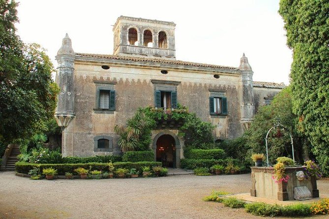 Godfather Tour - Forza d’Agrò and the streets of Corleone