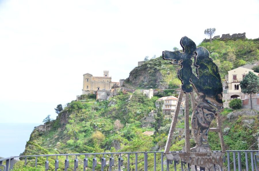 GODFATHER TOUR film's locations departure from Taormina area - What the five-hour schedule feels like