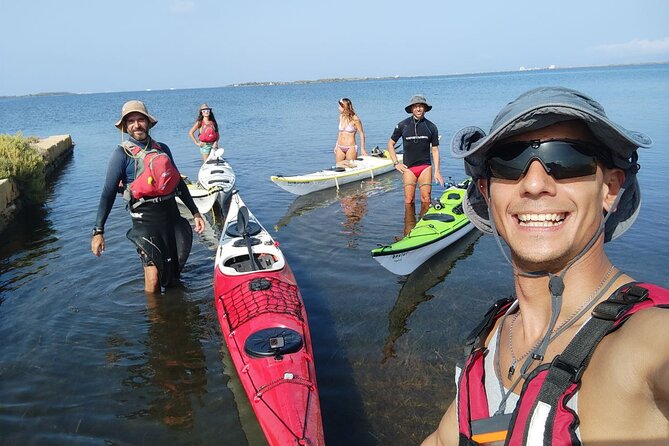 Guided kayak tour inside the Stagnone of Marsala - The sunset question and the listed start time