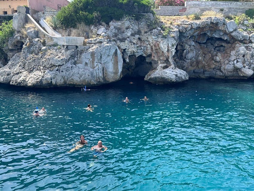 Half day boat tour of Palermo - What the hosts add to the day