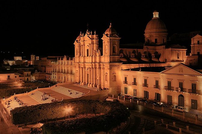 HALF DAY Excursion - Noto BAROQUE - Sicilian granite and time for shopping