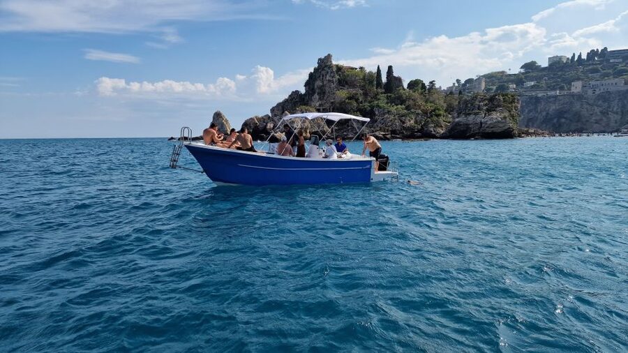 HALF-DAY TAORMINA BOAT TOUR - Bays, caves, and the swimming stops