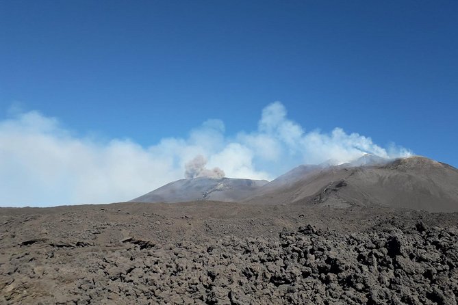 Hiking at 2900m on Mount Etna - From Catania at 8am to Etna’s High Slopes