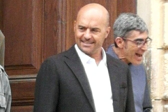 Il Commissario Montalbano - Ragusa Ibla, Baroque streets with a television backdrop