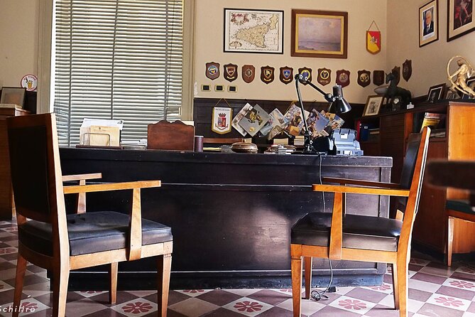 Il Commissario Montalbano - A guide adds the connections you cannot get from a map