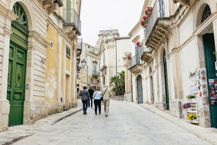 Inspector Montalbano Locations Tour of Southeast Sicily - The long drive and the shape of the day