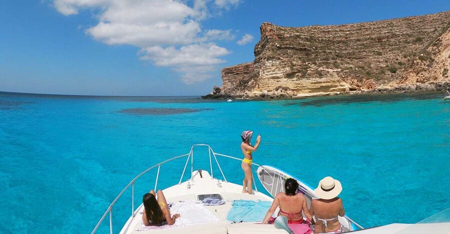 Lampedusa: Boat Tour with Lunch Sapore di Mare - Seeing Lampedusa from the water