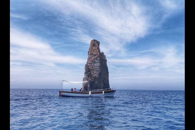Lipari Island tour - private - Prosecco, Fruit, and a No-Lunch Policy