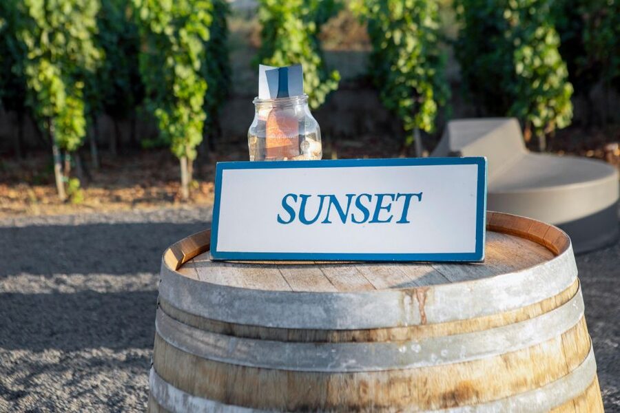 LIPARI WINERY - SUNSET WINE TASTING - Why Tenuta di Castellaro makes sense for a Lipari evening