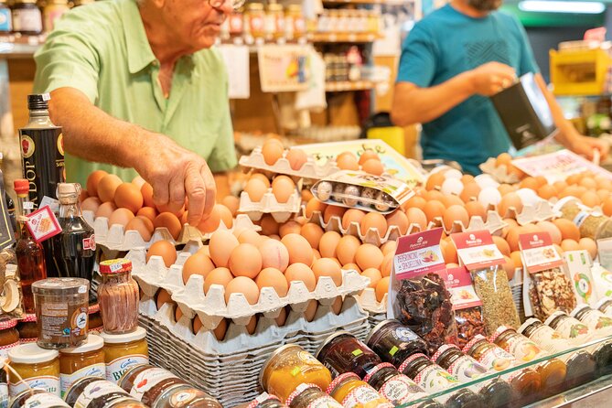 Market tour and lunch or dinner at a local's home in Siracusa - Why this food tour feels different from a cooking class