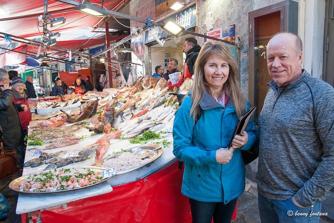 Market Tour, Traditional Cooking and Limoncello class - Mixing busiate with pesto Trapanese