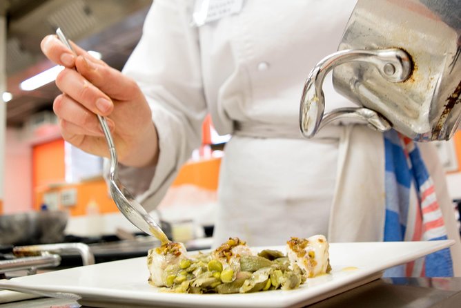 Market Tour, Traditional Cooking and Limoncello class - A meal with wine and conversation
