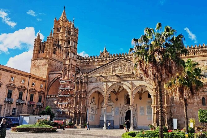 Markets and monuments: walking tour and street food in Palermo - Fountain of Shame and Quattro Canti